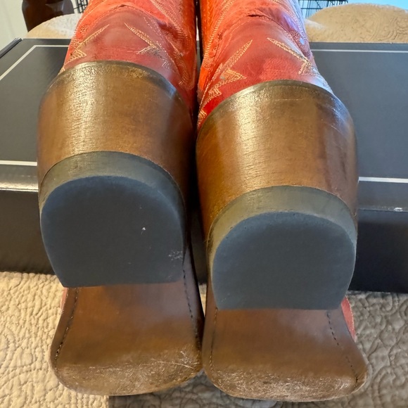 Lucchese Priscilla Boots - Picture 12 of 15